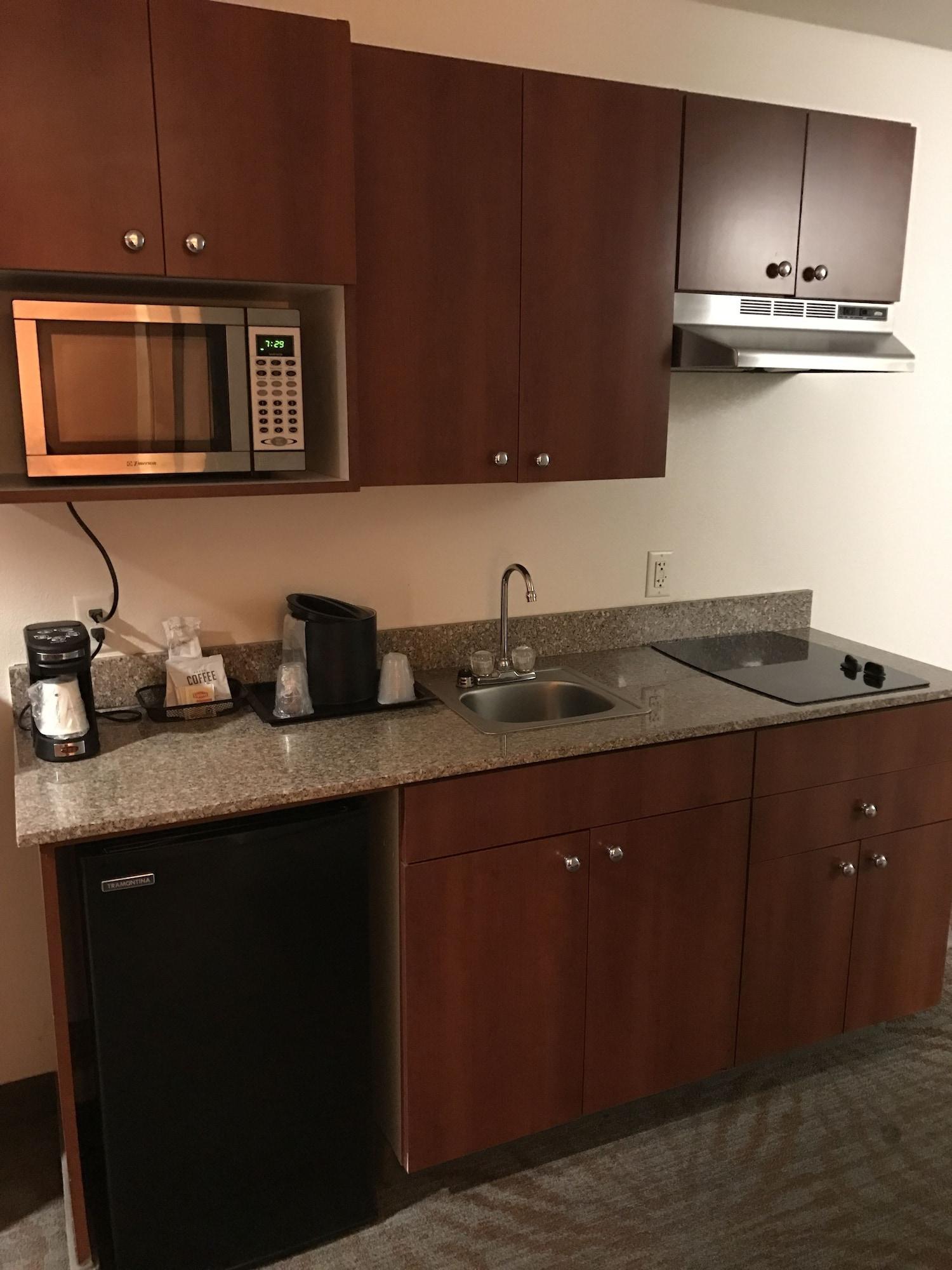 Super 8 By Wyndham Lubbock West Hotell Exteriör bild