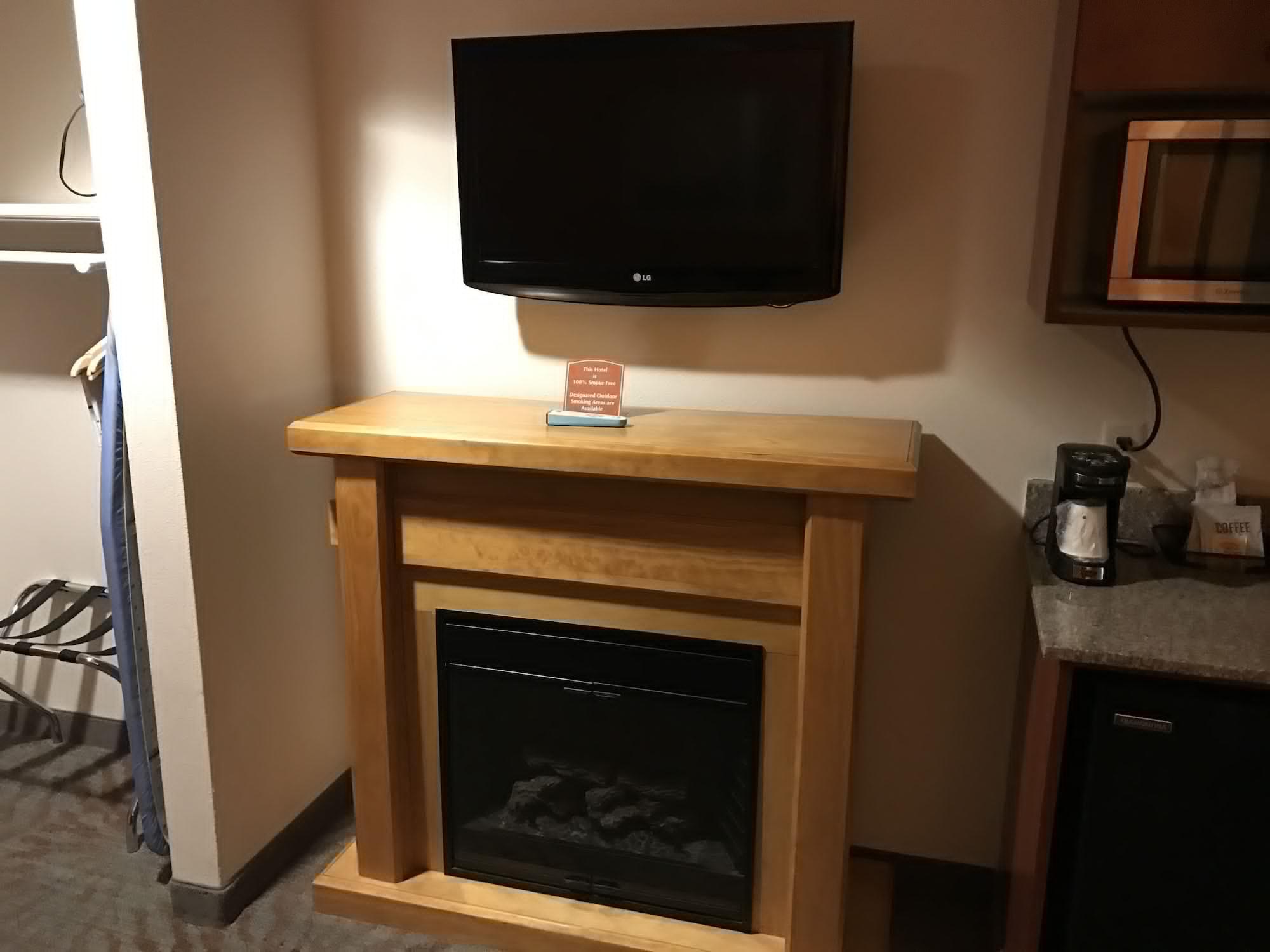 Super 8 By Wyndham Lubbock West Hotell Exteriör bild