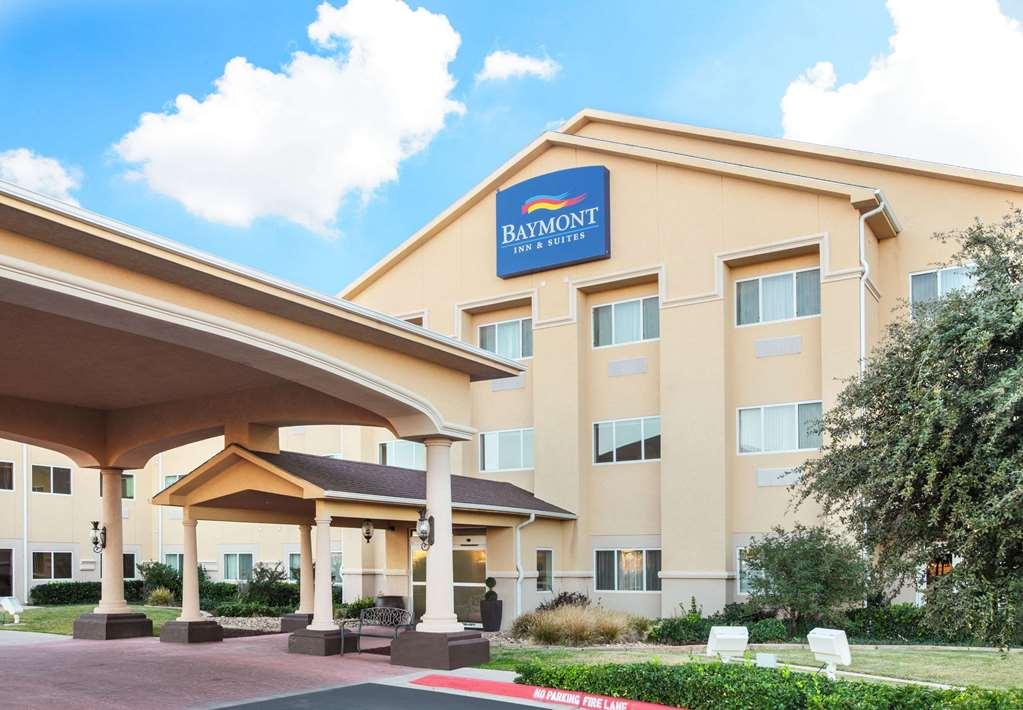 Super 8 By Wyndham Lubbock West Hotell Exteriör bild