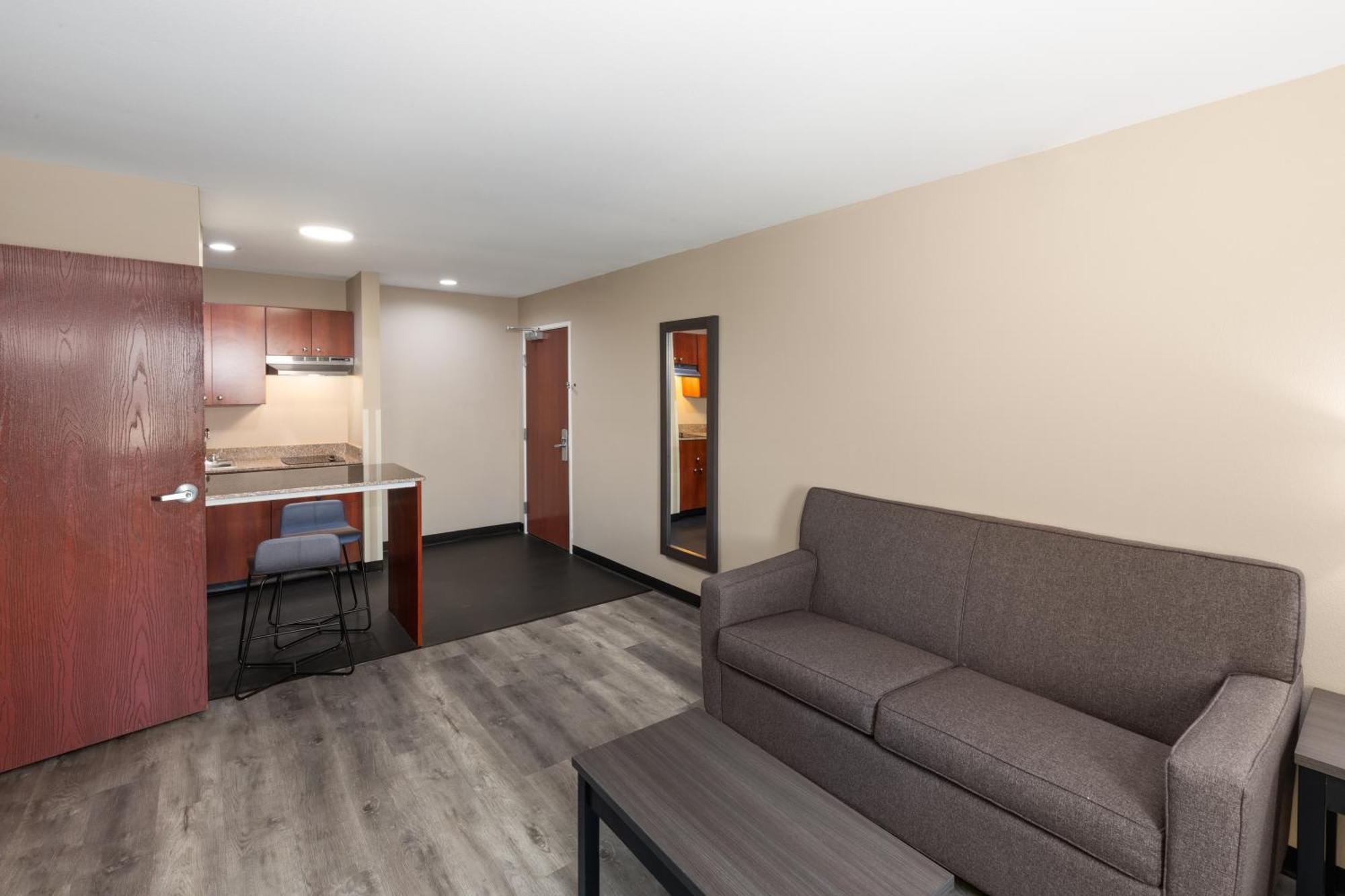 Super 8 By Wyndham Lubbock West Hotell Exteriör bild