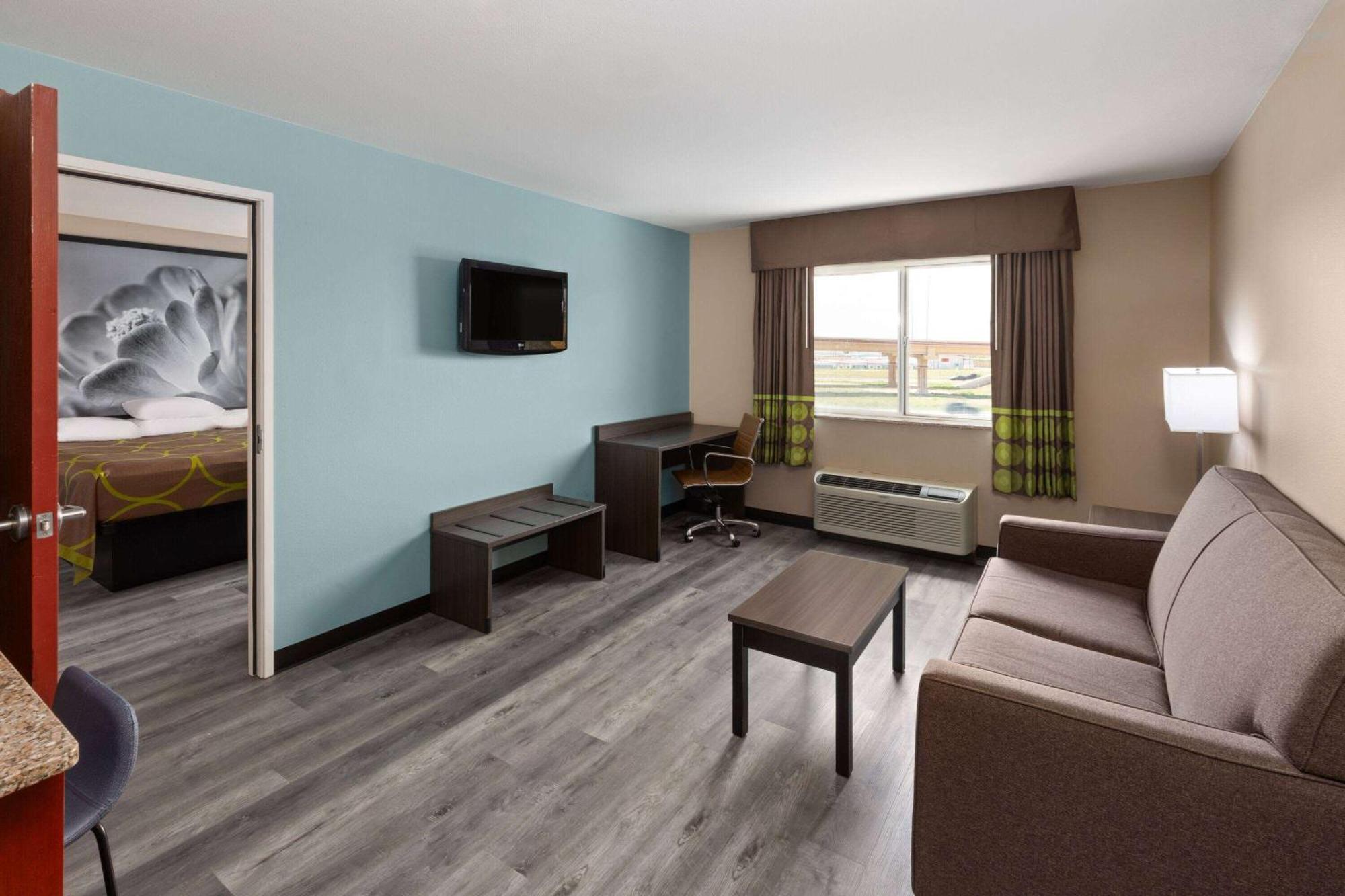 Super 8 By Wyndham Lubbock West Hotell Exteriör bild